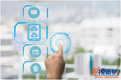 实现远程控制家电、自动调节室内温湿度