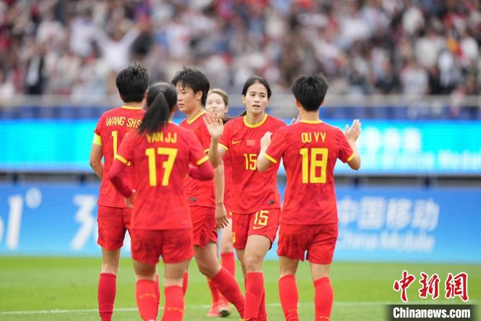 中国女足7-0勇夺亚运铜牌，全面展现强大进攻力