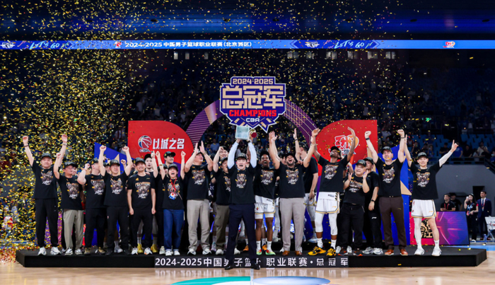 广厦男篮夺冠获2000万奖金 浙江体育局奖励政策助