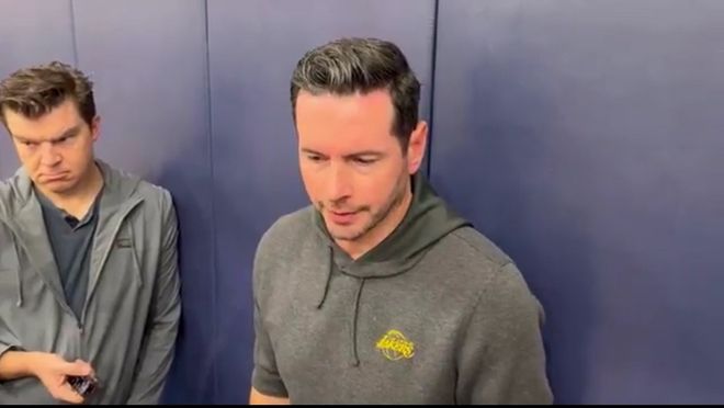 独行侠医疗组误诊致里夫斯报销 湖人后场双核伤