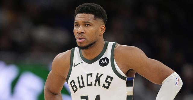 雄鹿队惨败无缘季后赛 更衣室分裂致里弗斯下课